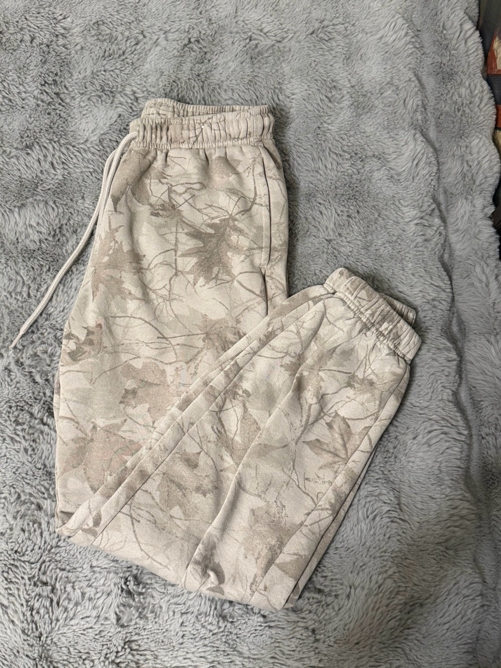 refuge camo sweatpants